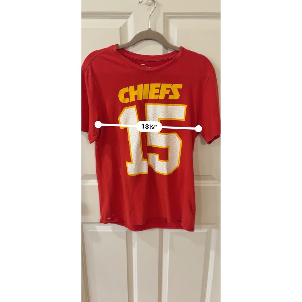 Patrick Mahomes Nike Kansas City Chiefs #15 Red T-Shirt Size M - Picture 7 of 16